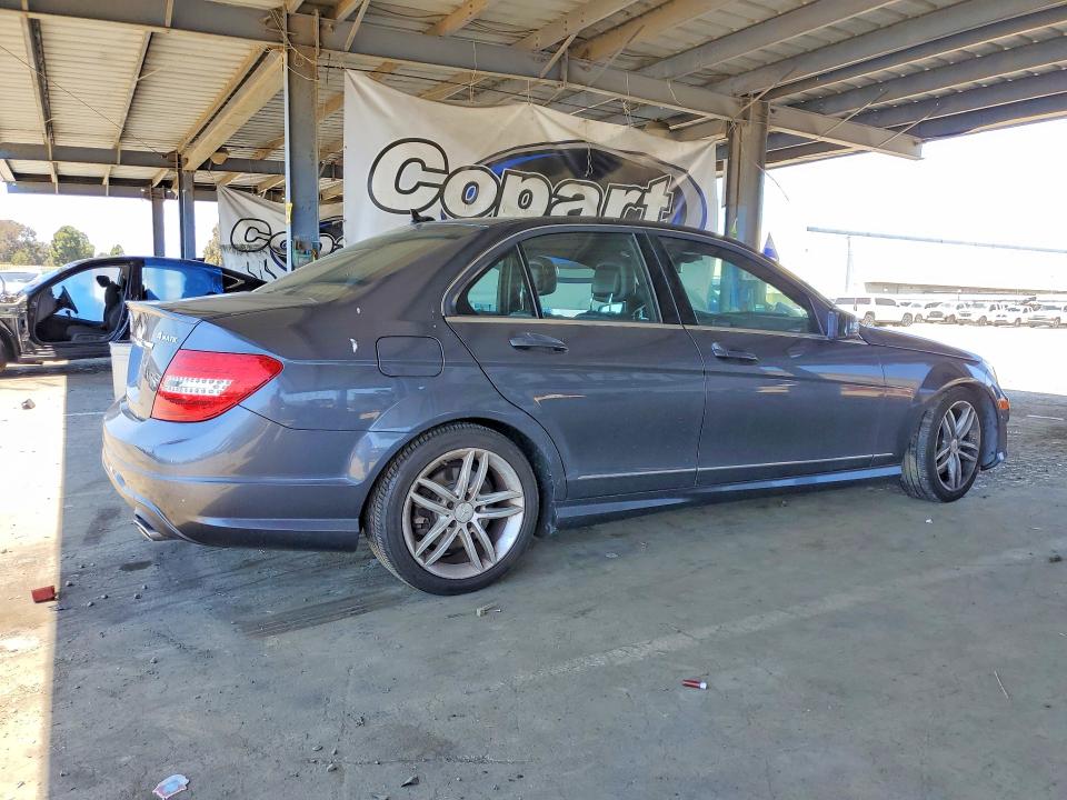 57965026 :رقم المزاد ، WDDGF8AB6DR273320 vin ، 2013 Mercedes-benz C مزاد بيع