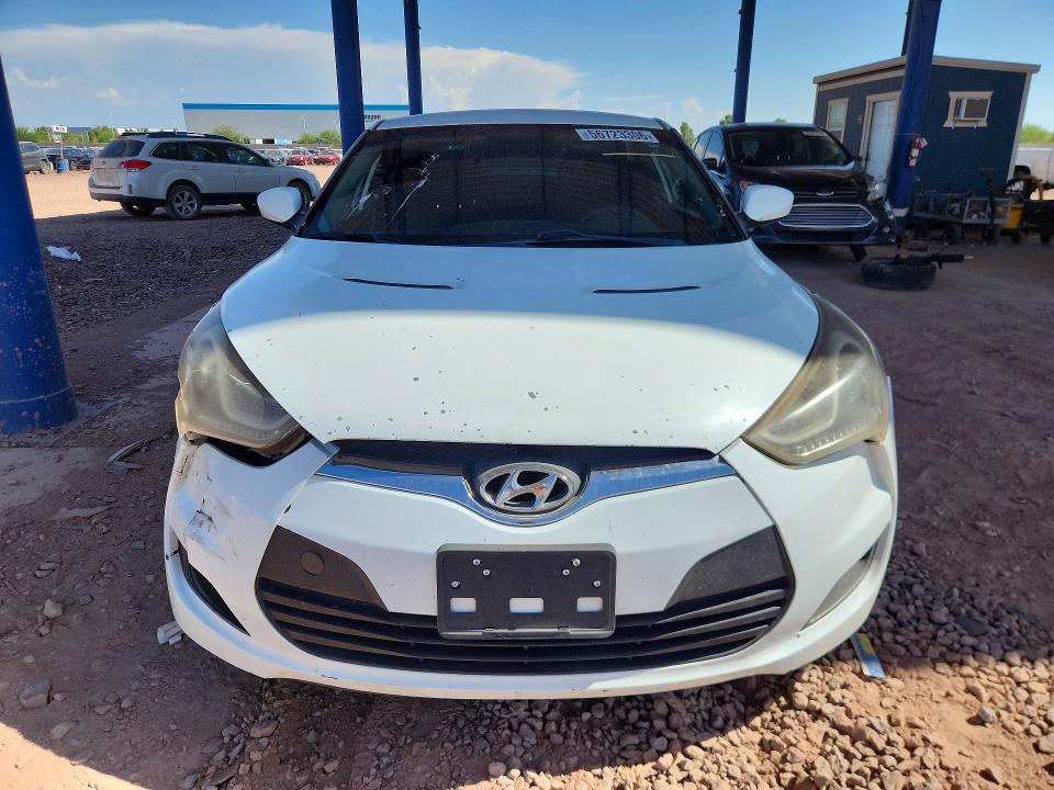 2015 Hyundai Veloster მანქანა იყიდება აუქციონზე, vin: KMHTC6AD6FU230874, აუქციონის ნომერი: 56723306