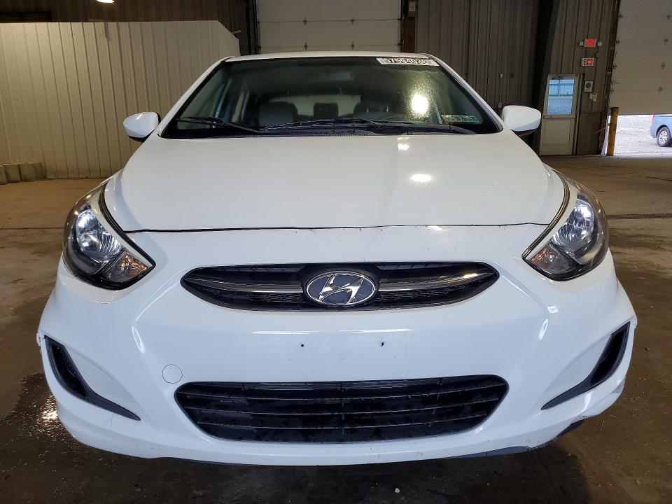 57594036 :رقم المزاد ، KMHCT5AE1FU216318 vin ، 2015 Hyundai Accent مزاد بيع