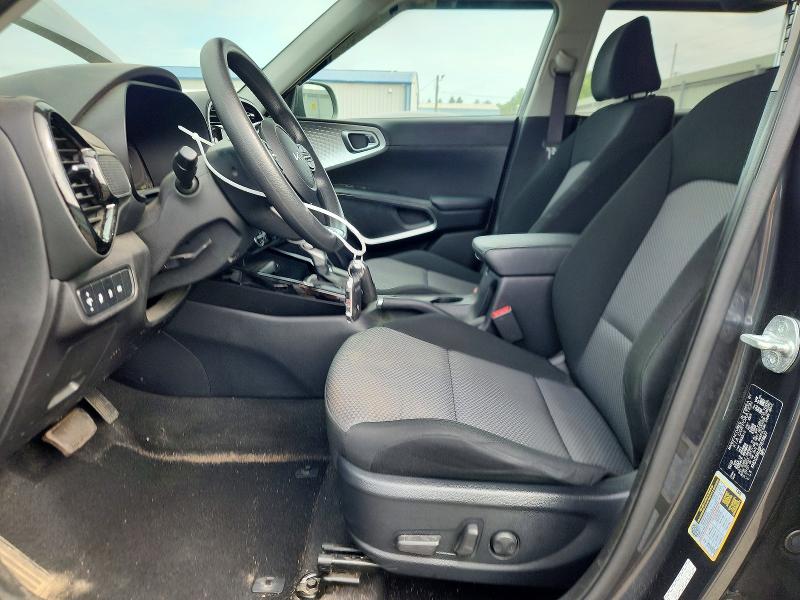 2023 Kia Soul მანქანა იყიდება აუქციონზე, vin: KNDJ23AU5P7879627, აუქციონის ნომერი: 56435646