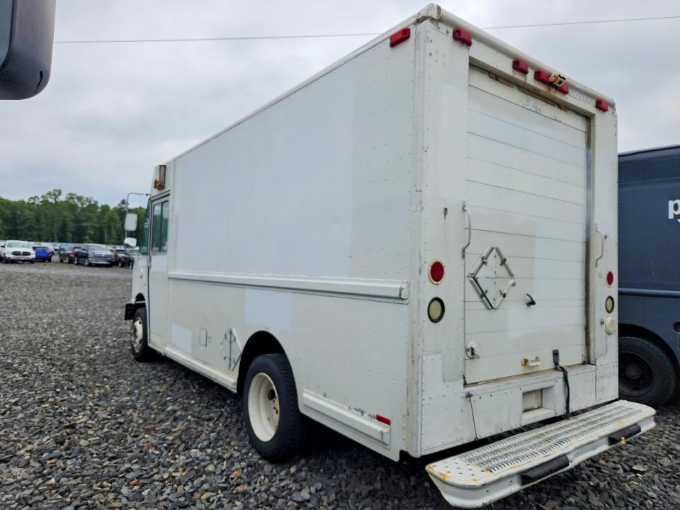 Продажа на аукционе авто 2001 Freightliner Mt45 Chassis, vin: 4UZAANBW91CH92003, номер лота: 53050616