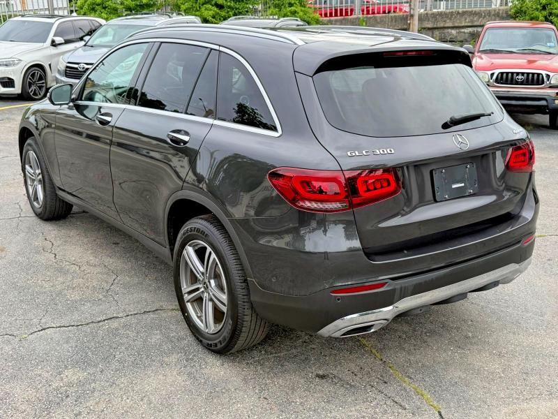58909426 :رقم المزاد ، W1N0G8EB8MV302853 vin ، 2021 Mercedes-benz Glc مزاد بيع