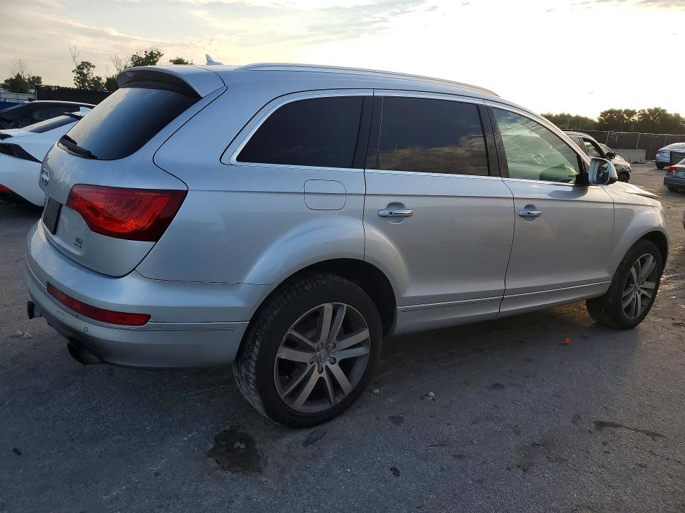 57205856 :رقم المزاد ، WA1LMAFE1FD016567 vin ، 2015 Audi Q7 مزاد بيع