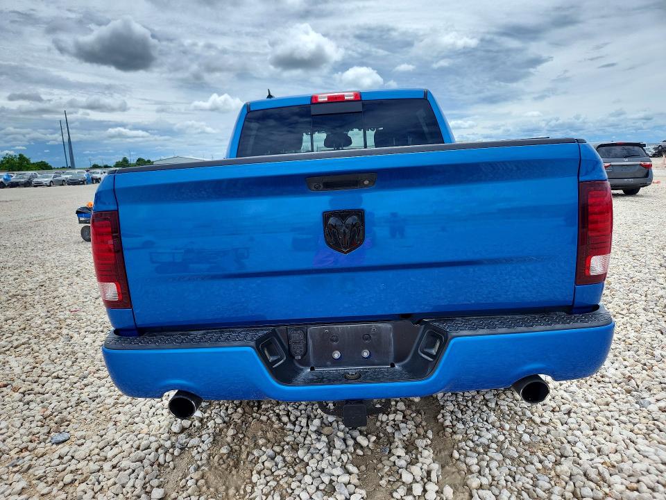 57365796 :رقم المزاد ، 1C6RR6MT8JS195668 vin ، 2018 Ram 1500 مزاد بيع