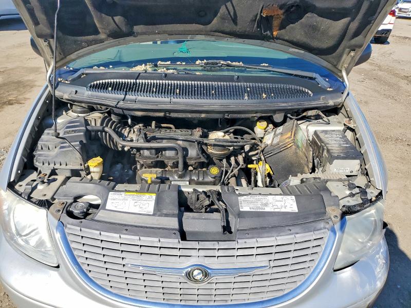 57361386 :رقم المزاد ، 2C8GP64L22R597953 vin ، 2002 Chrysler Town & Country مزاد بيع