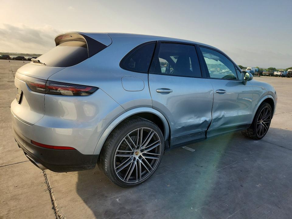 59154616 :رقم المزاد ، WP1AA2AY4LDA04372 vin ، 2020 Porsche Cayenne مزاد بيع