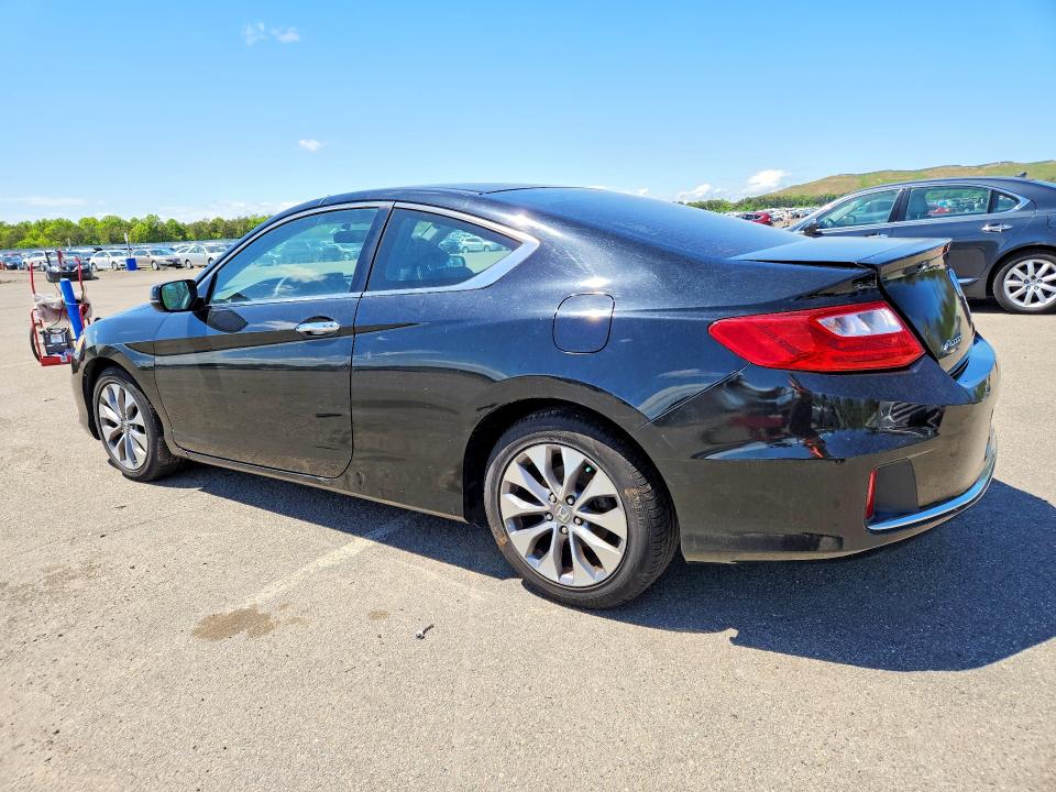 51922816 :رقم المزاد ، 1HGCT1B79FA005268 vin ، 2015 Honda Accord مزاد بيع