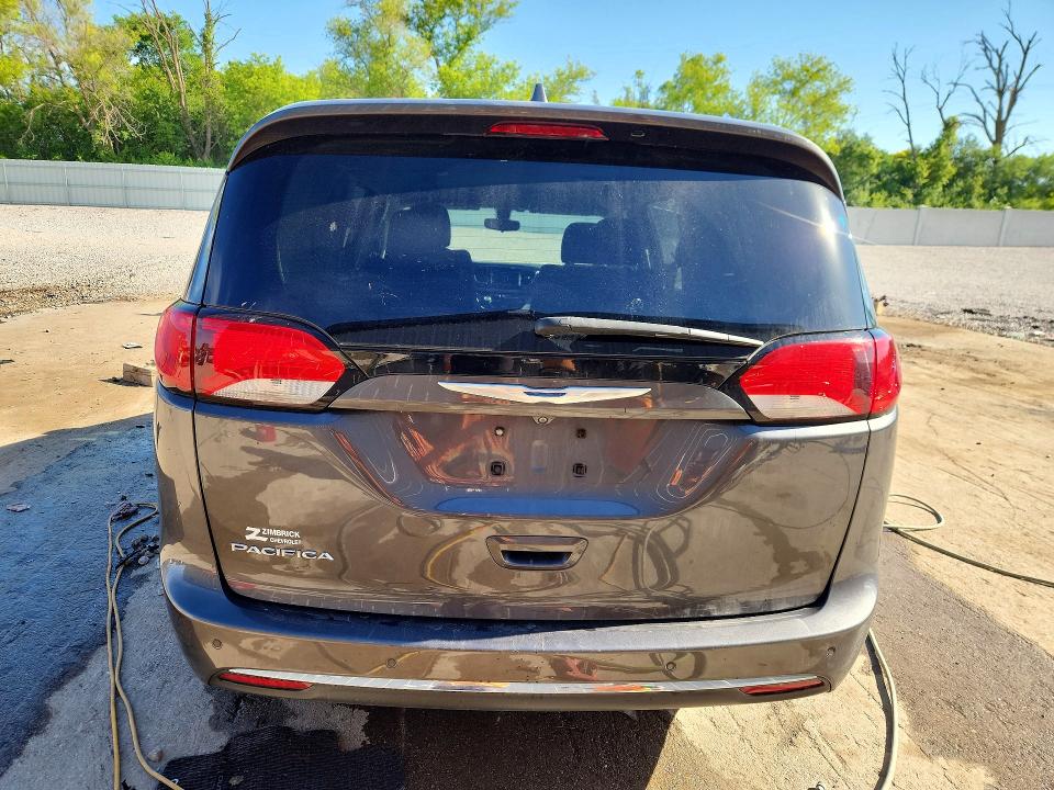 Продажа на аукционе авто 2018 Chrysler Pacifica, vin: 2C4RC1FGXJR115690, номер лота: 55888366