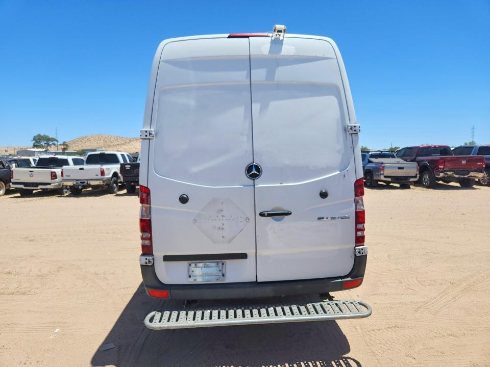 Продажа на аукционе авто 2014 Mercedes Benz Sprinter, vin: WD3PE8DE8E5899697, номер лота: 55849346