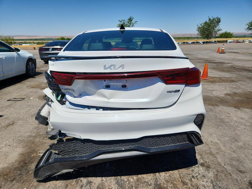 2024 Kia Forte მანქანა იყიდება აუქციონზე, vin: 3KPF54AD9RE789757, აუქციონის ნომერი: 57903356