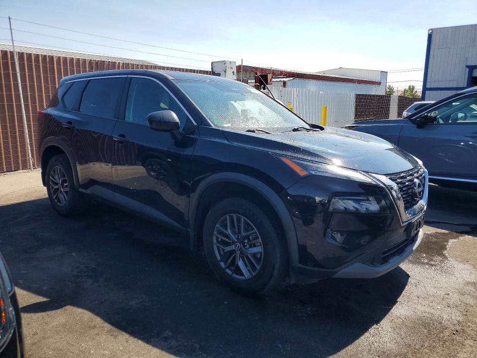 57563416 :رقم المزاد ، 5N1BT3AA6PC758423 vin ، 2023 Nissan Rogue مزاد بيع