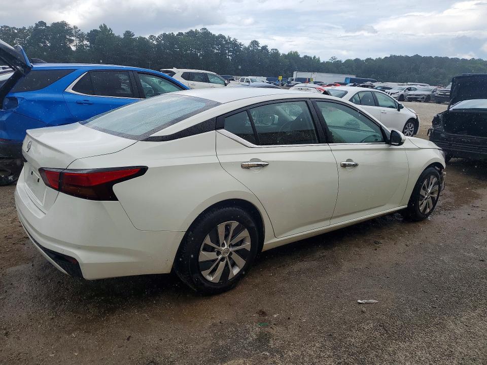 57933516 :رقم المزاد ، 1N4BL4BV6PN329403 vin ، 2023 Nissan Altima مزاد بيع