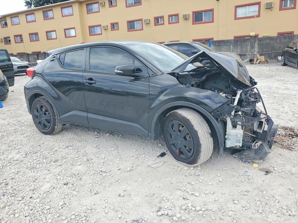 56776586 :رقم المزاد ، NMTKHMBXXKR096270 vin ، 2019 Toyota C-hr مزاد بيع