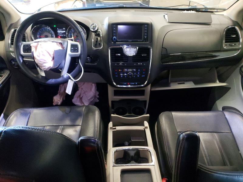56643776 :رقم المزاد ، 2C4RC1BG8FR619992 vin ، 2015 Chrysler Town & Country مزاد بيع