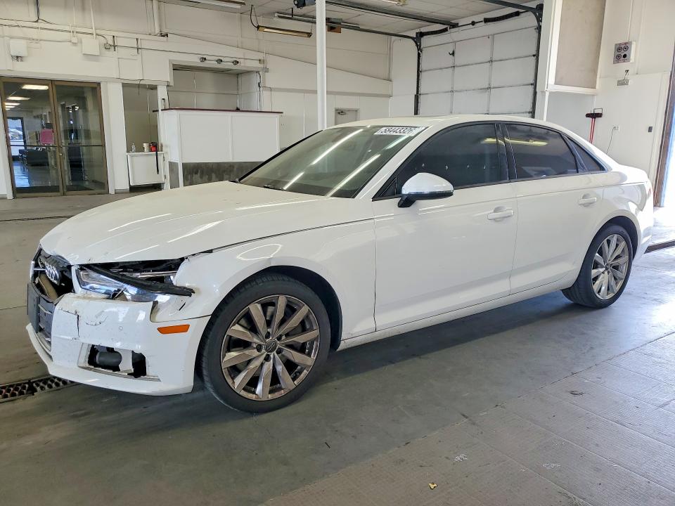 Aukcja sprzedaży 2017 Audi A4, vin: WAUGNAF4XHN001068, numer aukcji: 58443326