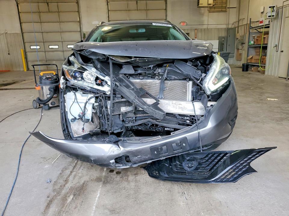 56258296 :رقم المزاد ، 5N1AZ2MH4JN145709 vin ، 2018 Nissan Murano مزاد بيع