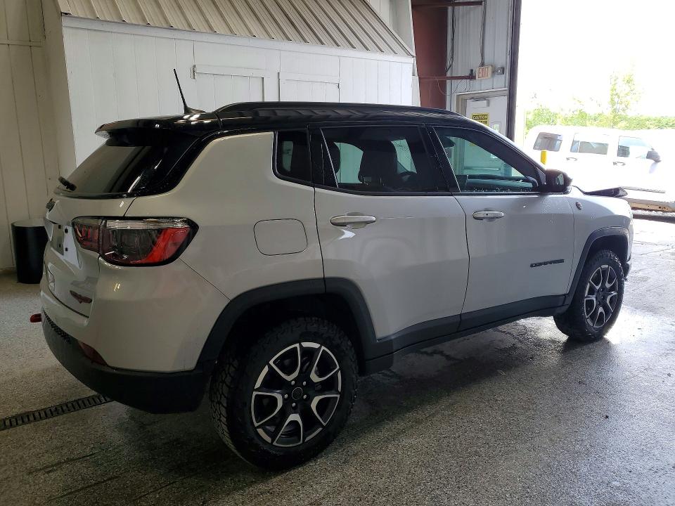 73342775 :رقم المزاد ، 3C4NJDDN7ST584242 vin ، 2025 Jeep Compass مزاد بيع