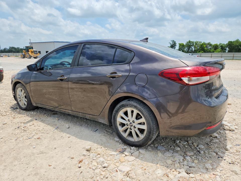 57422826 :رقم المزاد ، 3KPFL4A76HE131957 vin ، 2017 Kia Forte مزاد بيع