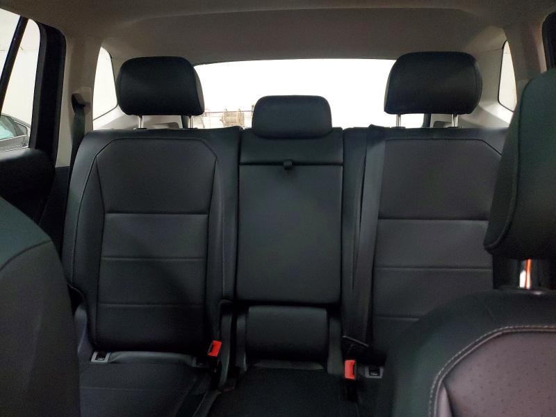 Продажа на аукционе авто 2018 Volkswagen Tiguan, vin: 3VV2B7AX9JM158005, номер лота: 57367366