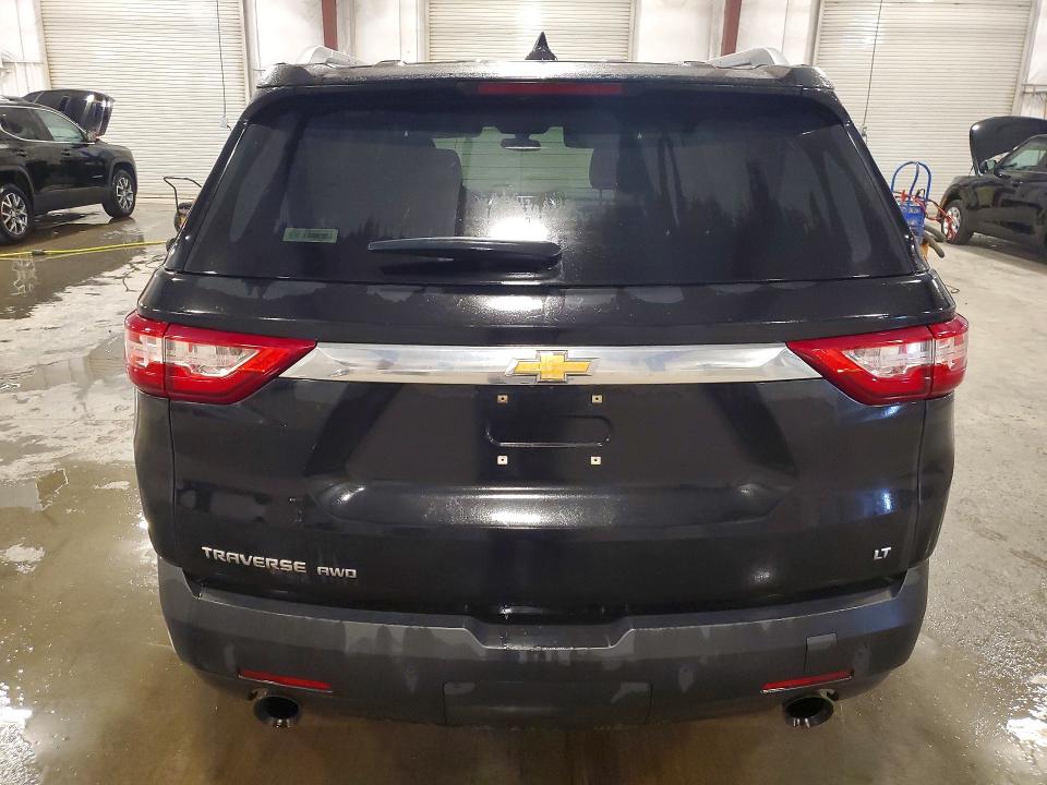 Продаж на аукціоні авто 2018 Chevrolet Traverse, vin: 1GNEVGKW1JJ180755, номер лоту: 57566776
