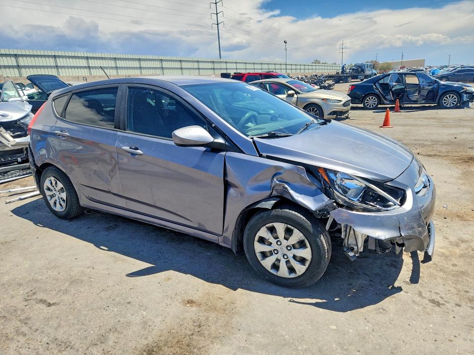 2017 Hyundai Accent მანქანა იყიდება აუქციონზე, vin: KMHCT5AE5HU336111, აუქციონის ნომერი: 55770106