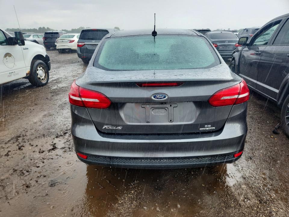 58254616 :رقم المزاد ، 1FADP3F22FL216663 vin ، 2015 Ford Focus مزاد بيع