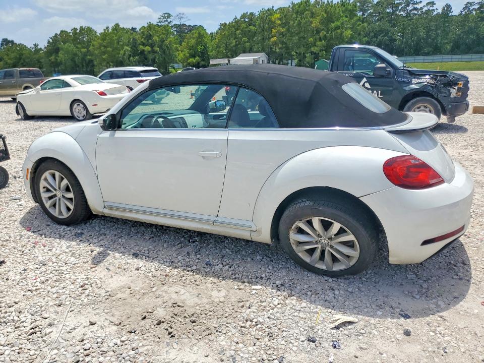 2017 Volkswagen Beetle მანქანა იყიდება აუქციონზე, vin: 3VW517AT8HM814665, აუქციონის ნომერი: 58421486