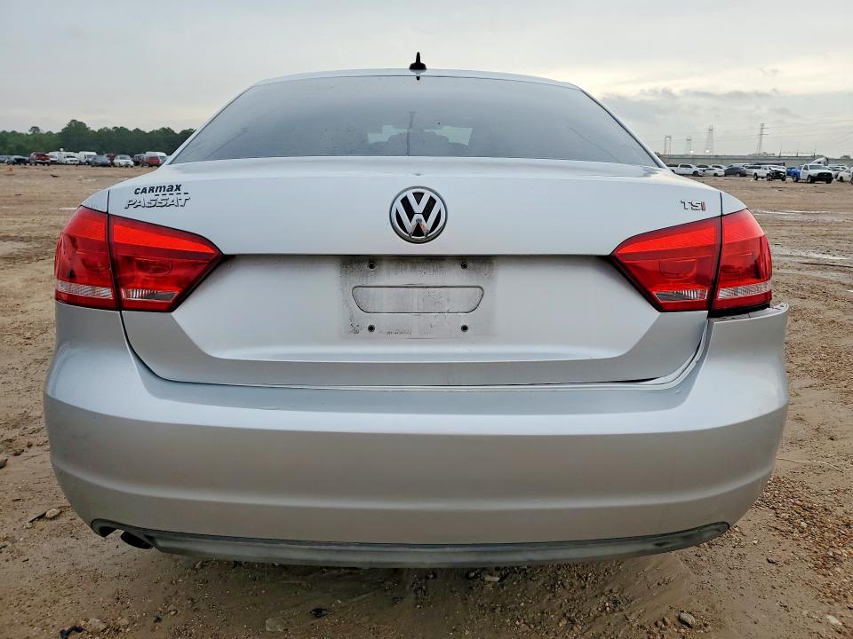 57435526 :رقم المزاد ، 1VWAT7A37FC049567 vin ، 2015 Volkswagen Passat مزاد بيع