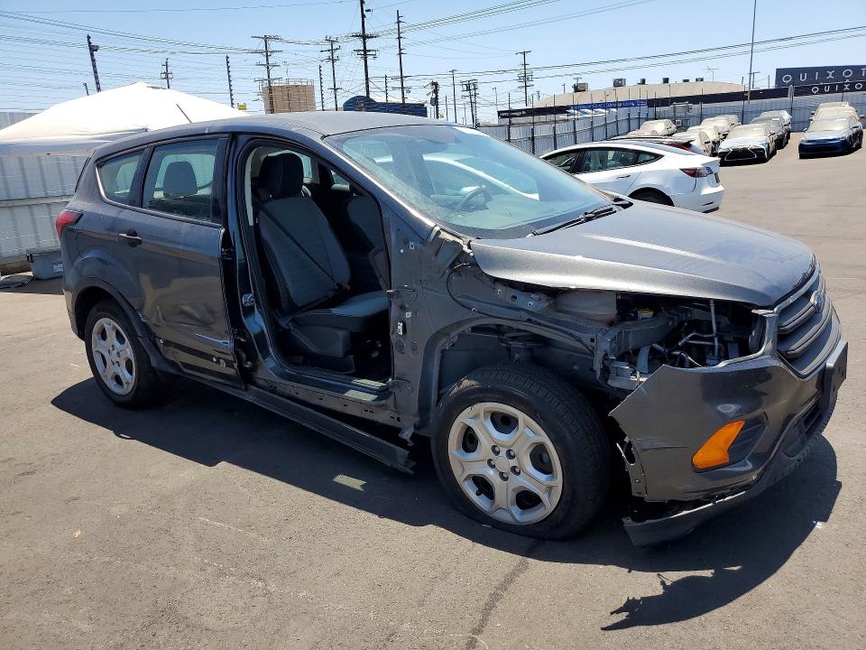 Продажа на аукционе авто 2019 Ford Escape, vin: 1FMCU0F78KUB63105, номер лота: 56821046
