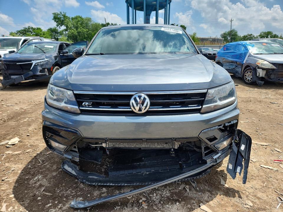 56841496 :رقم المزاد ، 3VV2B7AX3MM065064 vin ، 2021 Volkswagen Tiguan مزاد بيع