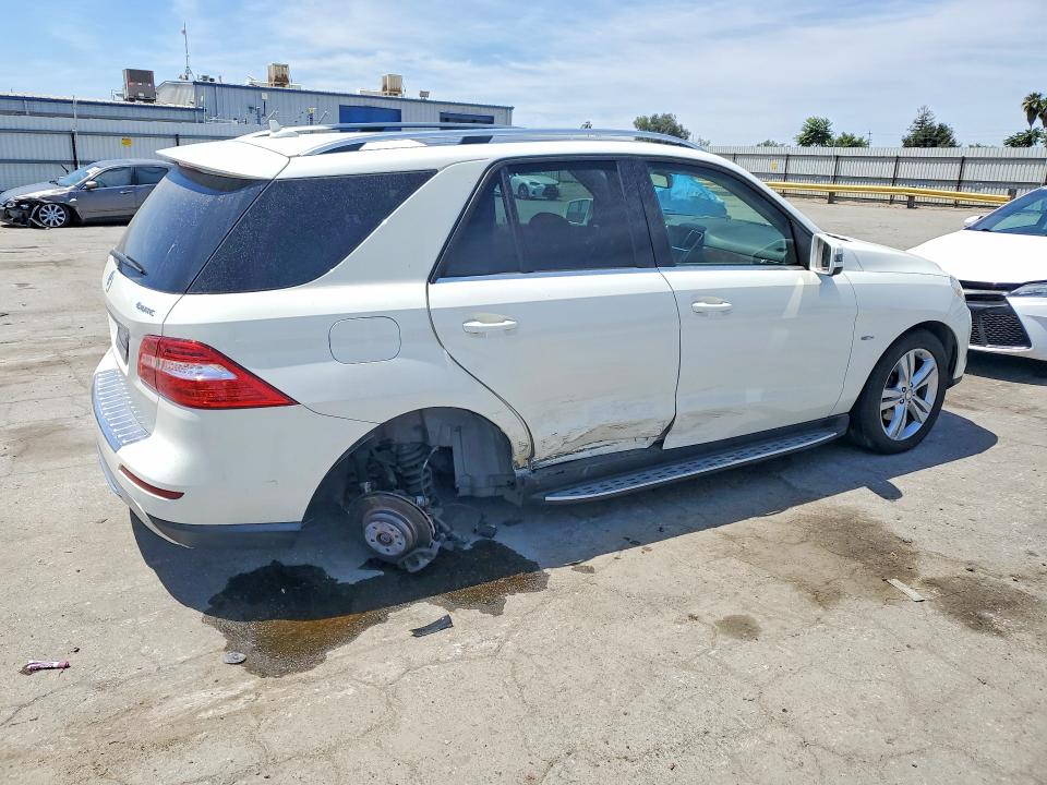 55544816 :رقم المزاد ، 4JGDA5HB0CA012614 vin ، 2012 Mercedes-benz Ml مزاد بيع