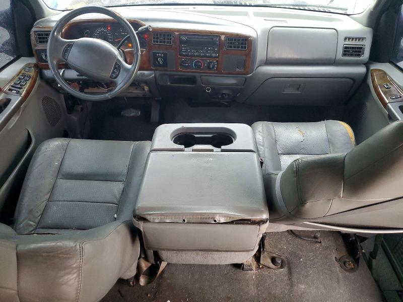 58470326 :رقم المزاد ، 1FTSW31F02EB32600 vin ، 2002 Ford F350 مزاد بيع