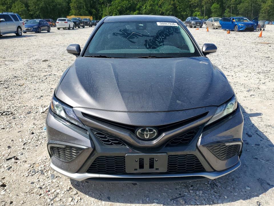 56667836 :رقم المزاد ، 4T1K61AK0NU029538 vin ، 2022 Toyota Camry مزاد بيع