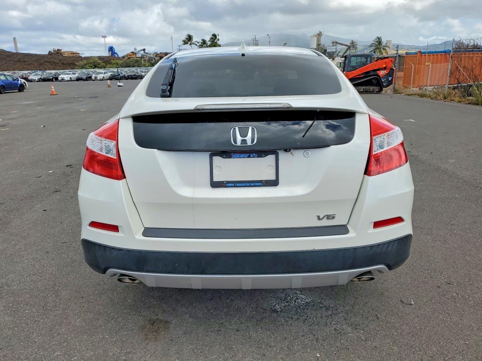 56368766 :رقم المزاد ، 5J6TF1H51FL000155 vin ، 2015 Honda Crosstour مزاد بيع