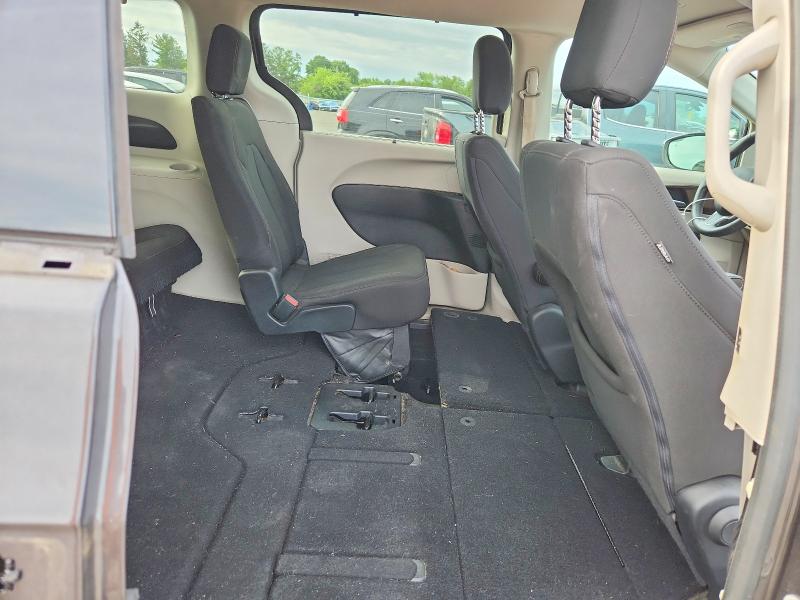 Продажа на аукционе авто 2018 Chrysler Pacifica, vin: 2C4RC1FG6JR123642, номер лота: 57991936