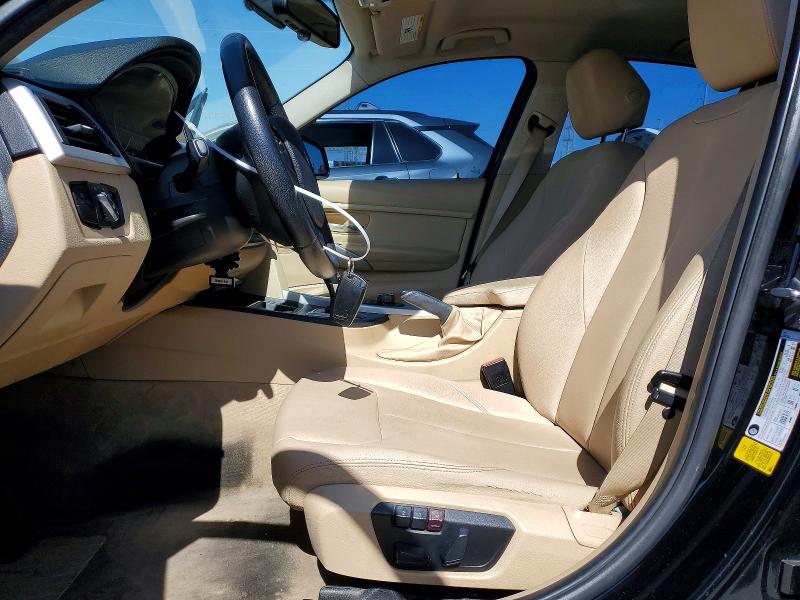56669786 :رقم المزاد ، WBA3A5C52DF602784 vin ، 2013 Bmw 328 مزاد بيع