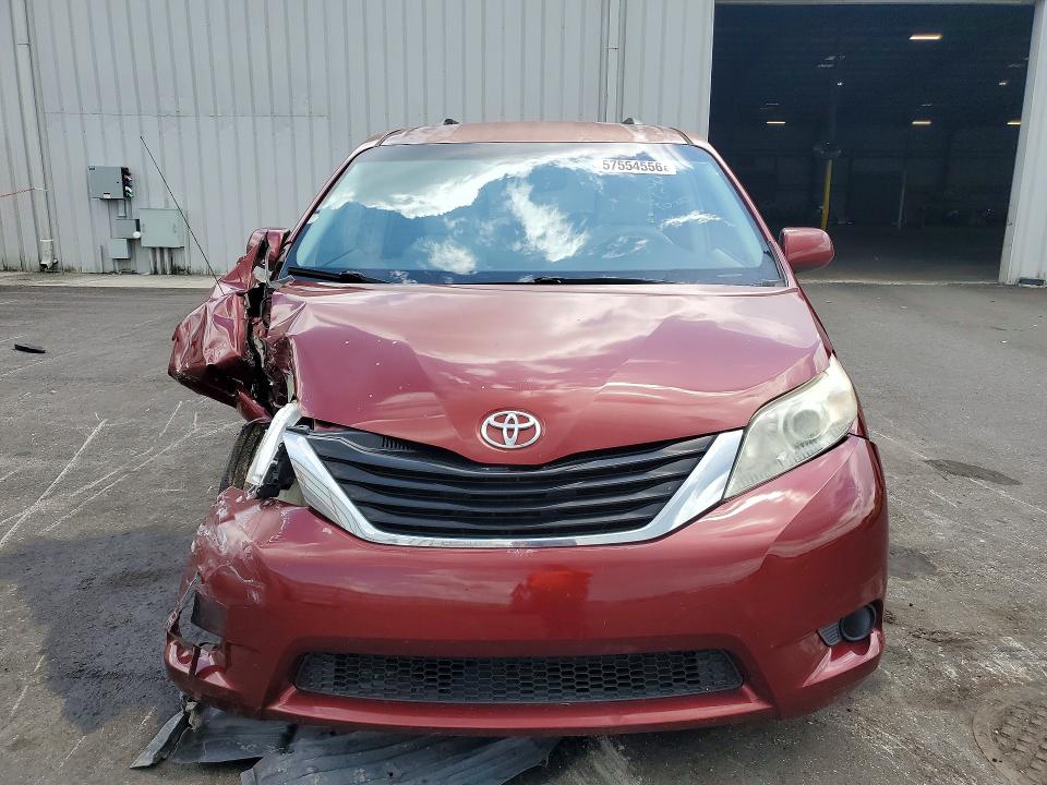 2014 Toyota Sienna მანქანა იყიდება აუქციონზე, vin: 5TDKK3DC0ES426039, აუქციონის ნომერი: 57554556