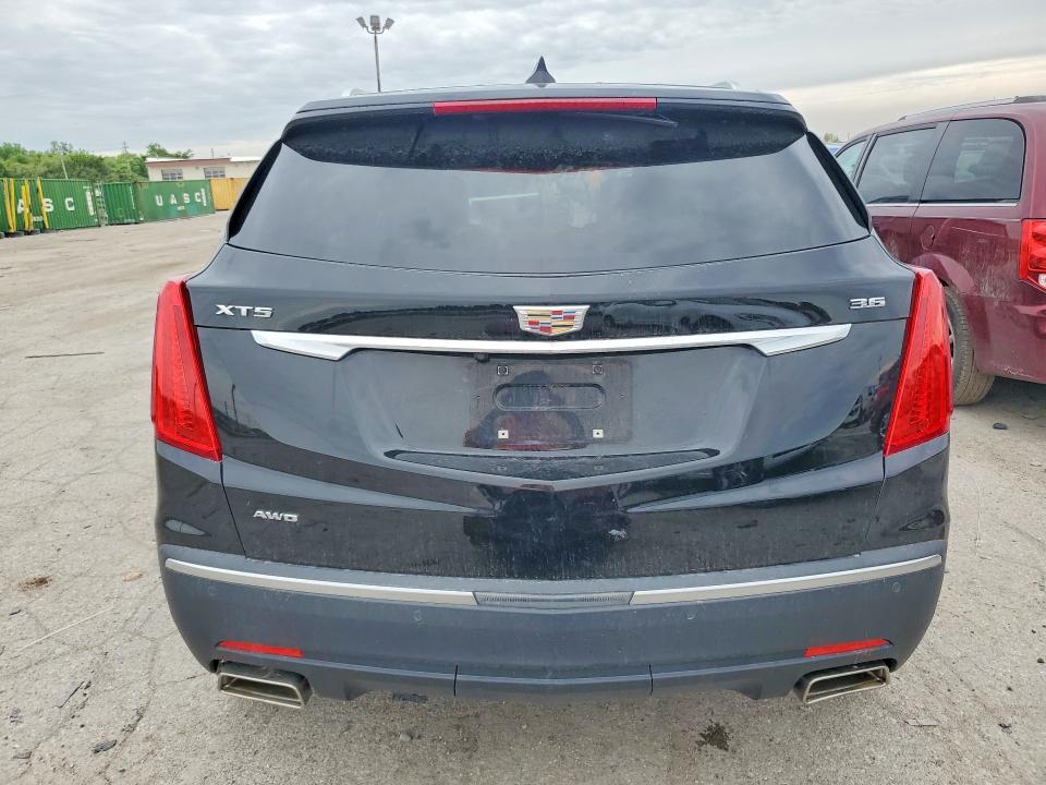 56238336 :رقم المزاد ، 1GYKNBRS3JZ118822 vin ، 2018 Cadillac Xt5 مزاد بيع