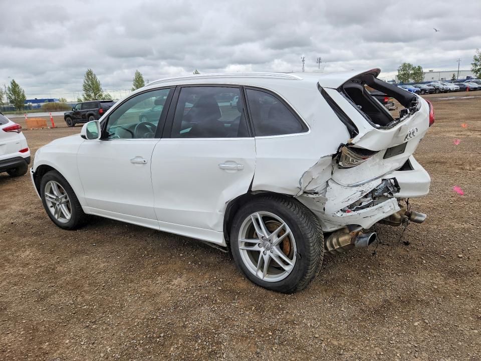 2015 Audi Q5 მანქანა იყიდება აუქციონზე, vin: WA1MFCFP3FA111760, აუქციონის ნომერი: 58398666