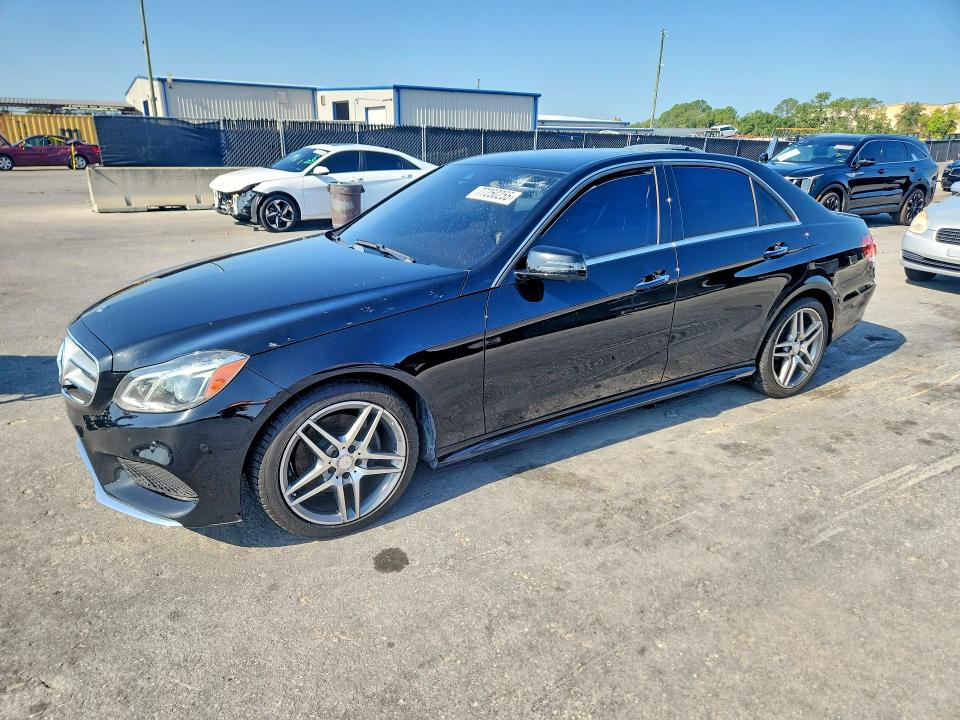 77250255 :رقم المزاد ، WDDHF6FB3FB117118 vin ، 2015 Mercedes-benz E مزاد بيع