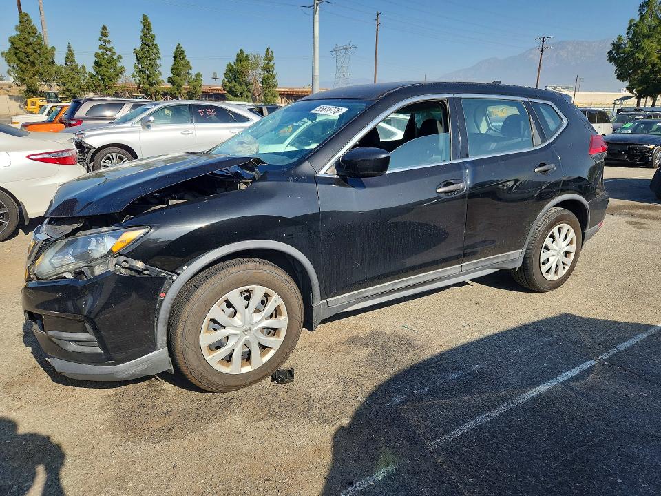 2017 Nissan Rogue მანქანა იყიდება აუქციონზე, vin: 5N1AT2MT0HC738284, აუქციონის ნომერი: 55816776