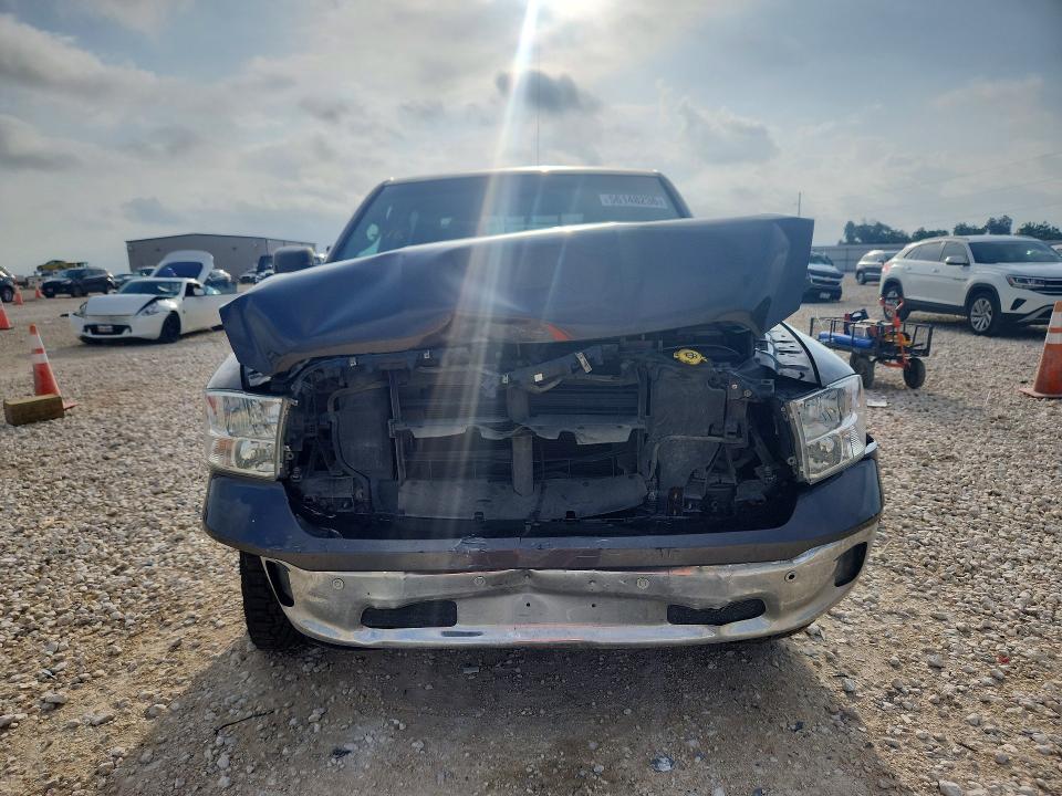 56148236 :رقم المزاد ، 1C6RR6TT2KS562289 vin ، 2019 Ram 1500 Classic مزاد بيع