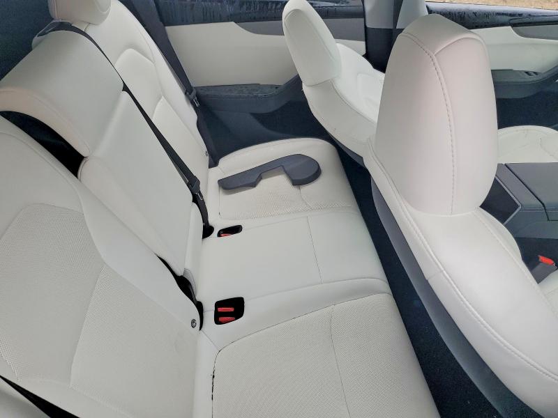 58561256 :رقم المزاد ، 7SAYGDEE2TF424766 vin ، 2026 Tesla Model Y مزاد بيع