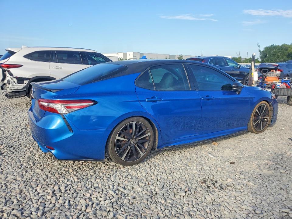 Продаж на аукціоні авто 2018 Toyota Camry, vin: 4T1B61HK5JU067654, номер лоту: 57296866