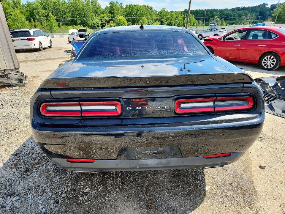 Продаж на аукціоні авто 2018 Dodge Challenger, vin: 2C3CDZBT0JH155341, номер лоту: 55038186