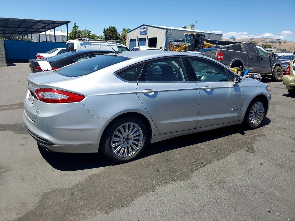 56185976 :رقم المزاد ، 3FA6P0LU0GR397245 vin ، 2016 Ford Fusion مزاد بيع