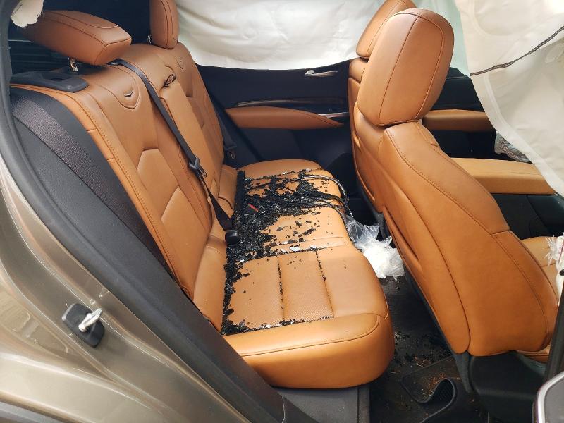 55539926 :رقم المزاد ، 1GYFZFR49LF017917 vin ، 2020 Cadillac Xt4 مزاد بيع