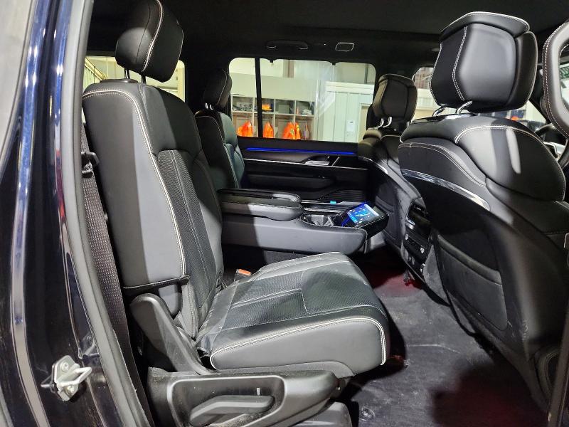 Продажа на аукционе авто 2024 Jeep Grand Wagoneer, vin: 1C4SJSFPXRS150365, номер лота: 57588936