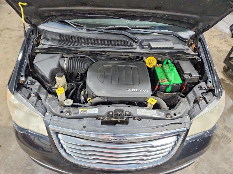 2013 Chrysler Town & Country მანქანა იყიდება აუქციონზე, vin: 2C4RC1GG7DR811104, აუქციონის ნომერი: 56314856