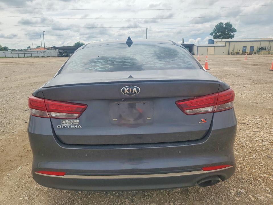 2018 Kia Optima მანქანა იყიდება აუქციონზე, vin: 5XXGT4L39JG242501, აუქციონის ნომერი: 57655456